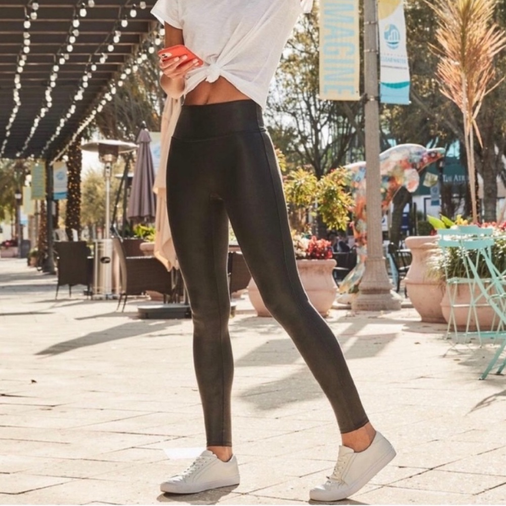 Spanx Black Faux Leather High Rise Leggings Size Large